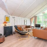 Comfortable With Large Grounds - By Traum Vakantiehuis