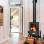 Comfortable With Large Grounds - By Traum Vakantiehuis *