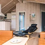 Comfortable With Large Grounds - By Traum * Fjellerup