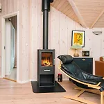 Comfortable With Large Grounds - By Traum Vakantiehuis Fjellerup