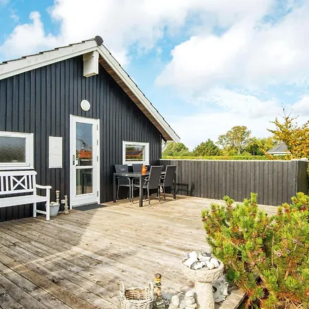 Comfortable With Large Grounds * Fjellerup