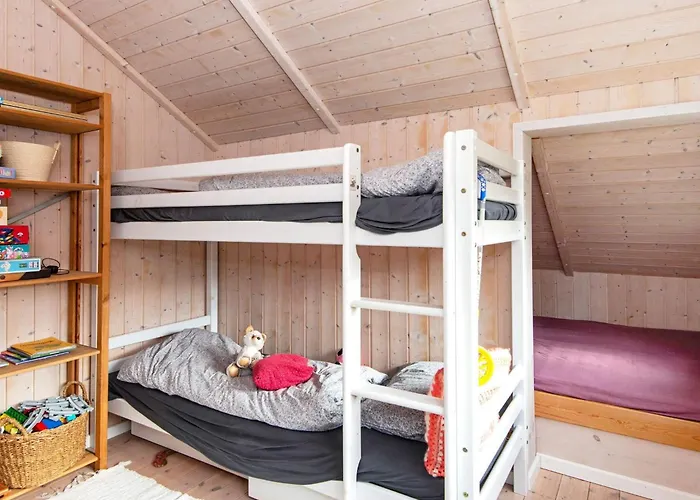 Comfortable With Large Grounds - By Traum Casa vacanze Fjellerup