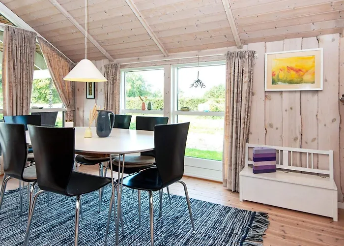 Comfortable With Large Grounds - By Traum Fjellerup